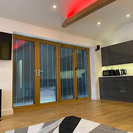 Appartamento Stansted Airport Luxury Annexe With Parking. Birchanger Esterno foto