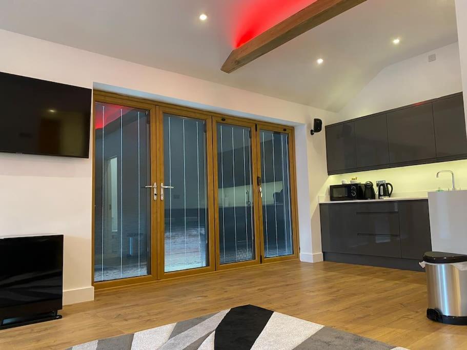 Appartamento Stansted Airport Luxury Annexe With Parking. Birchanger Esterno foto