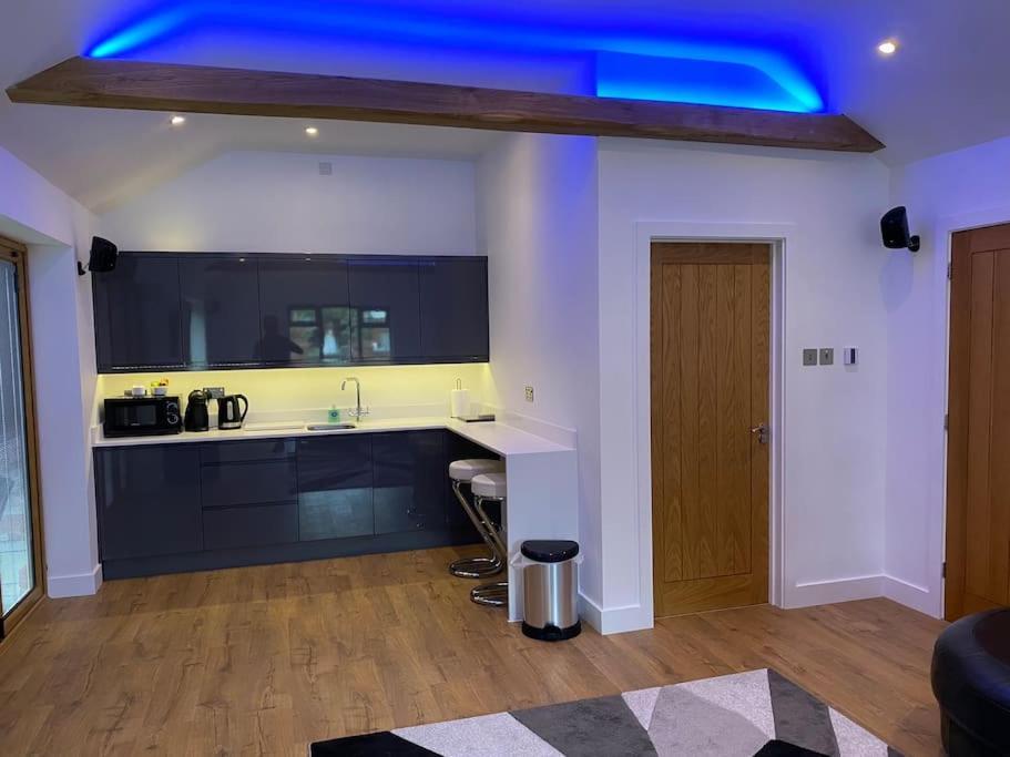 Appartamento Stansted Airport Luxury Annexe With Parking. Birchanger Esterno foto